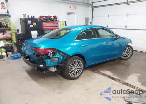 2025 Mercedes-Benz Cla 250 Coupe 4Matic z USA, uszkodzony, nr VIN W1K5J4HB9SN490952